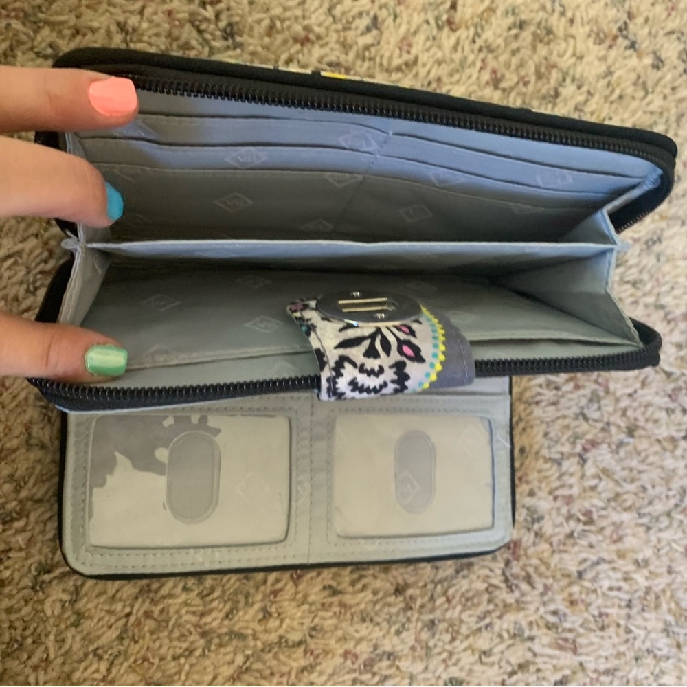 Wallet - Picture 5 of 5